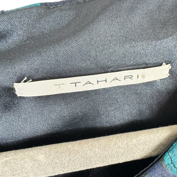 T Tahari Blue Patterned Sleeveless Pleated Neckline Satin Zip Up Back Blouse XL - Picture 6 of 8